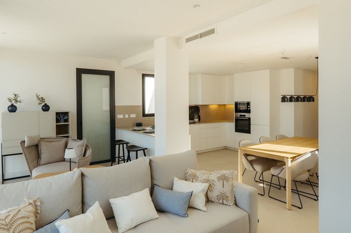 Image No.9-3 Bed Apartment for sale