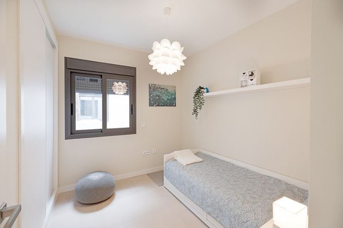 Image No.17-2 Bed Apartment for sale