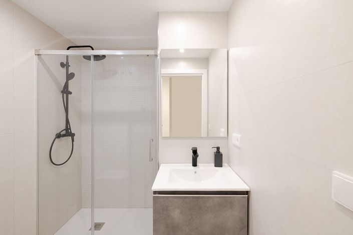 Image No.18-2 Bed Apartment for sale