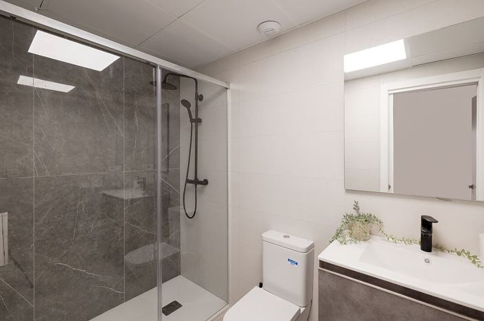 Image No.19-2 Bed Apartment for sale