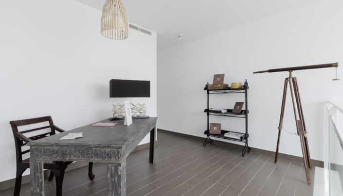 Image No.9-2 Bed House/Villa for sale