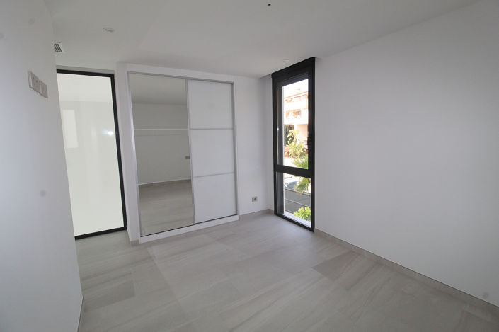 Image No.18-3 Bed House/Villa for sale