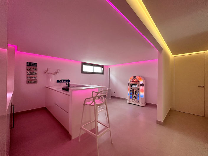 Image No.100-4 Bed House/Villa for sale