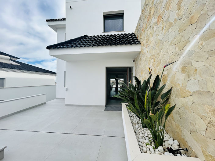 Image No.33-4 Bed House/Villa for sale