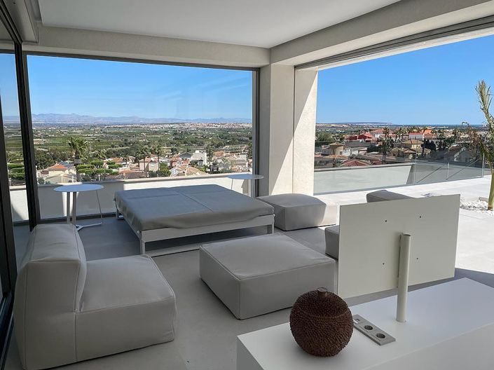 Image No.61-4 Bed House/Villa for sale