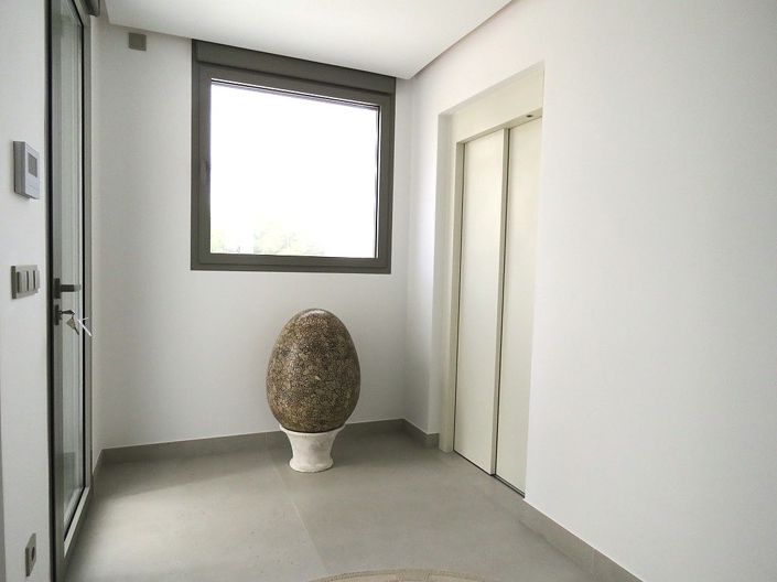 Image No.64-4 Bed House/Villa for sale