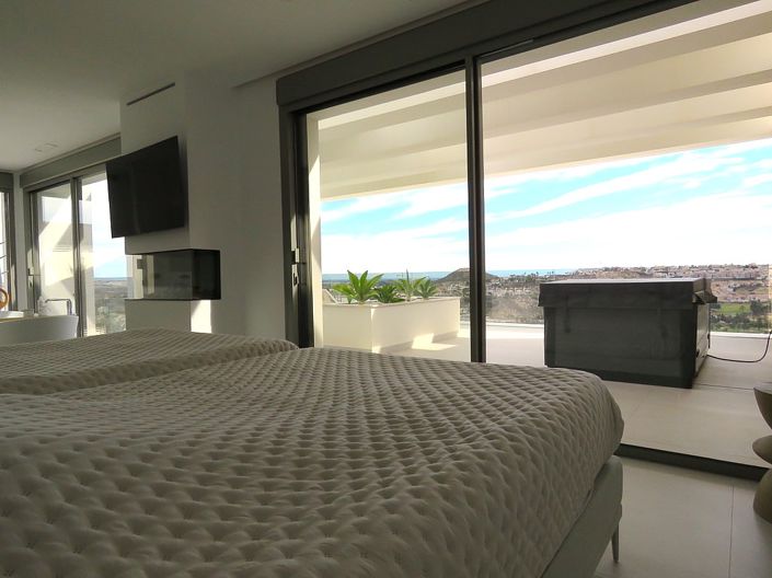 Image No.73-4 Bed House/Villa for sale