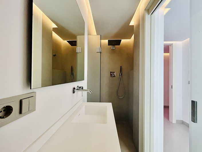 Image No.93-4 Bed House/Villa for sale