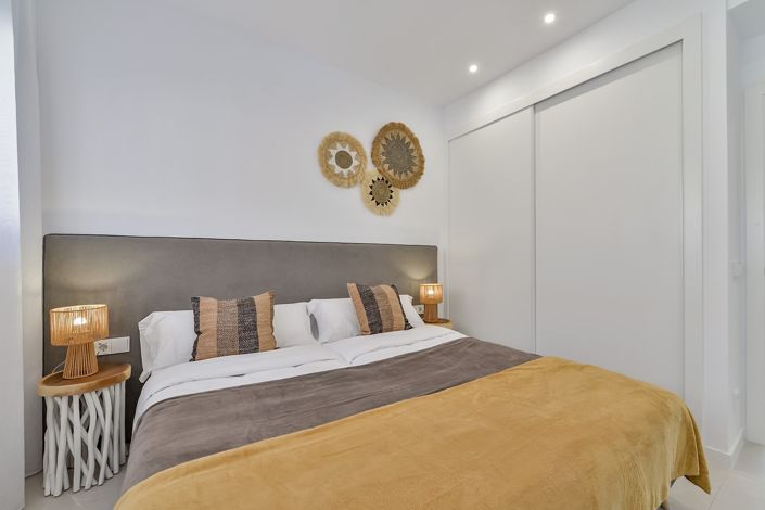 Image No.44-3 Bed Apartment for sale