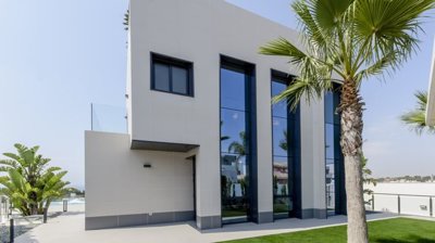 Exterior 8