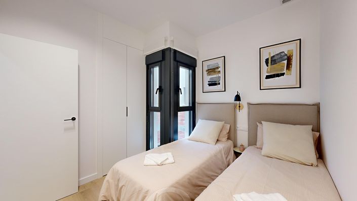 Image No.17-3 Bed Apartment for sale