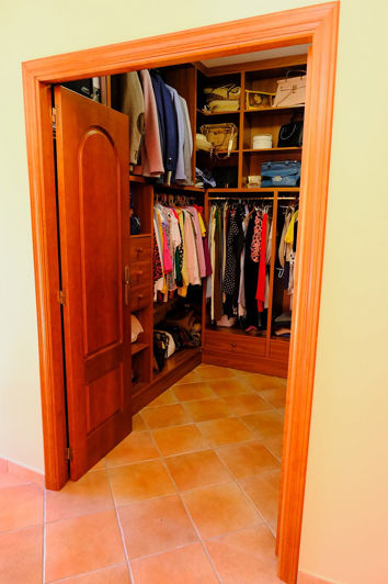 Image No.110-5 Bed House/Villa for sale