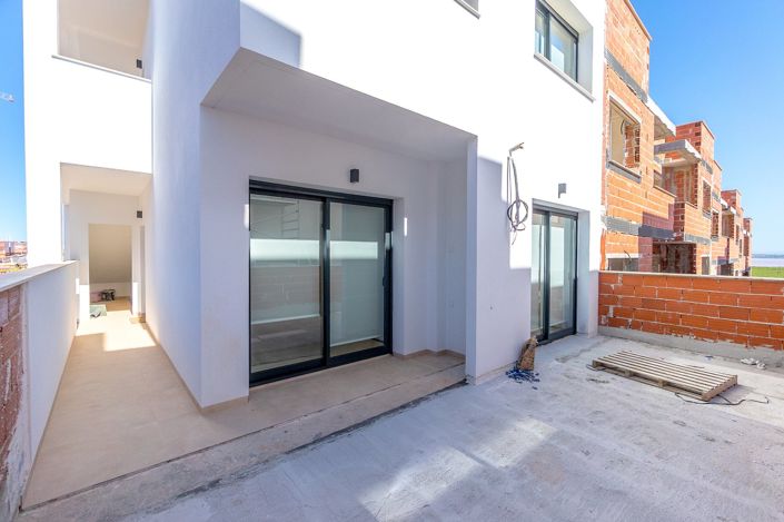 Image No.1-2 Bed Apartment for sale