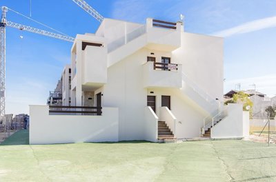 Exterior 13