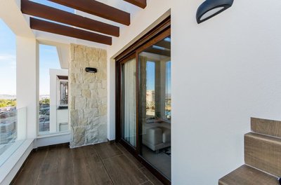 Exterior 3