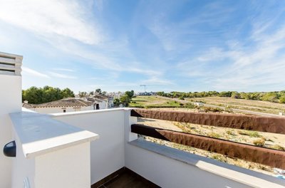 Exterior 4