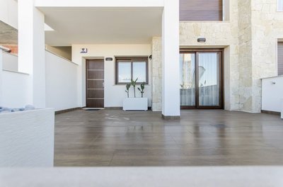 Exterior 8
