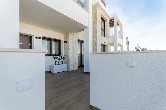 Image No.11-3 Bed Apartment for sale