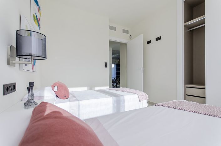 Image No.53-3 Bed Apartment for sale