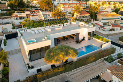 Exterior 4