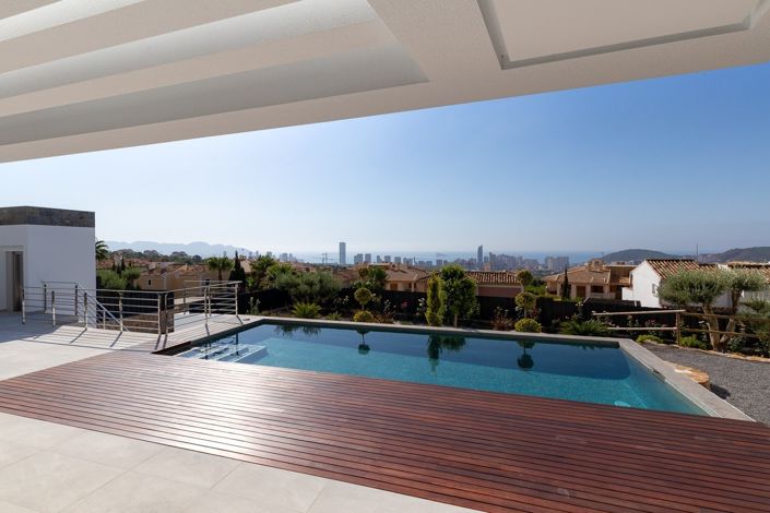 Image No.1-7 Bed House/Villa for sale