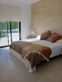 Interior 6