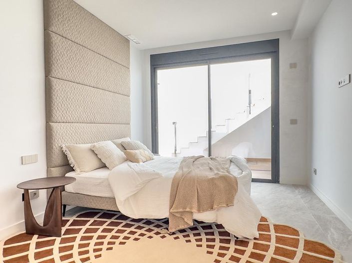 Image No.17-4 Bed House/Villa for sale