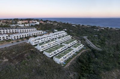 Exterior 4