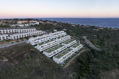 Exterior 4
