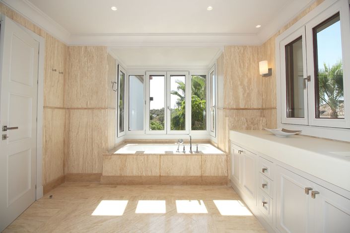 Image No.34-House/Villa for sale