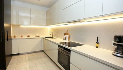 Interior 5