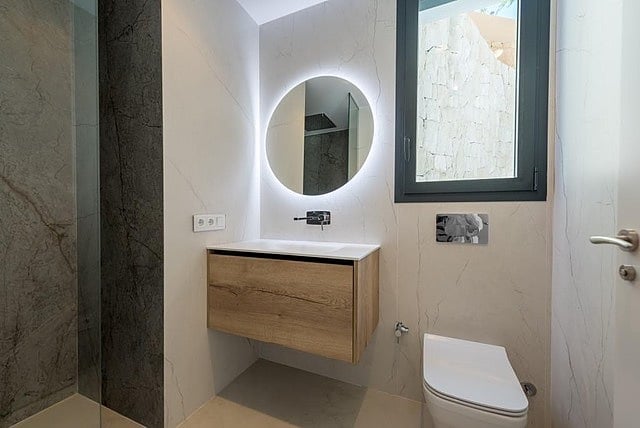 Image No.20-4 Bed Apartment for sale