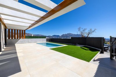 Exterior 4