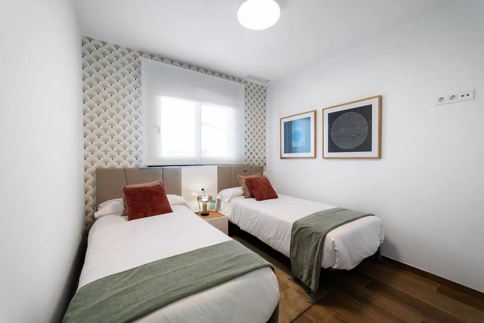 Image No.14-3 Bed Apartment for sale