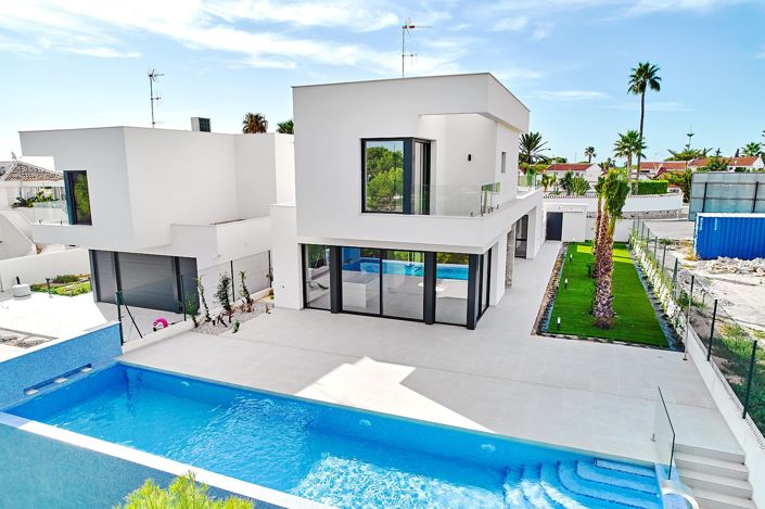 Image No.1-3 Bed House/Villa for sale