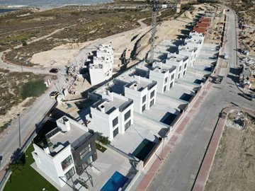 Exterior 8