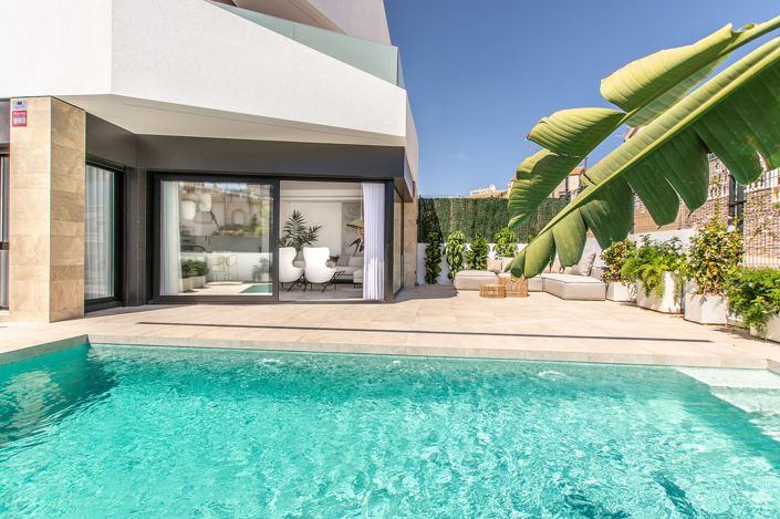 Image No.1-3 Bed House/Villa for sale