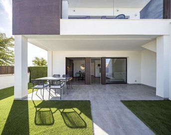 Exterior 3