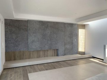 Interior 5
