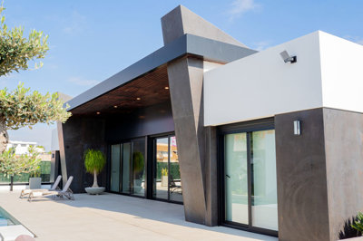 Exterior 3