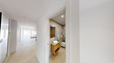 Interior 12