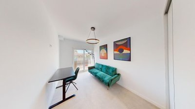 Interior 4