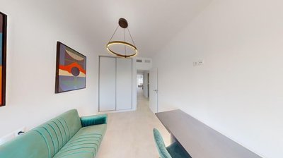 Interior 5