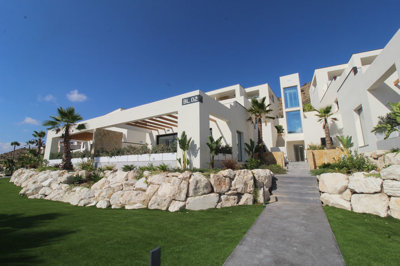 Exterior 5