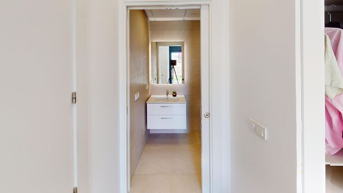 Image No.14-3 Bed Apartment for sale