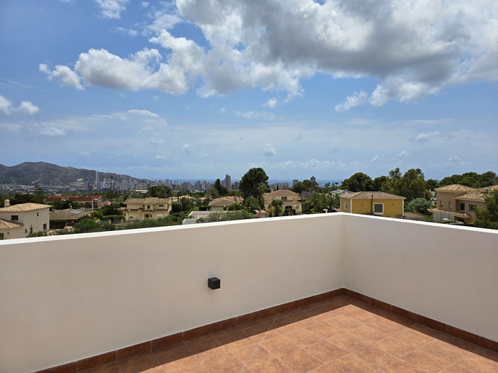 Image No.13-4 Bed House/Villa for sale