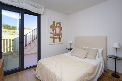 Interior 8