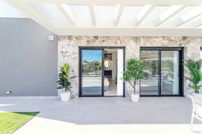 Exterior 9