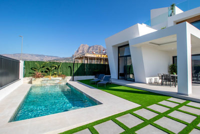 Exterior 8