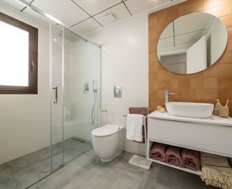 Interior 10